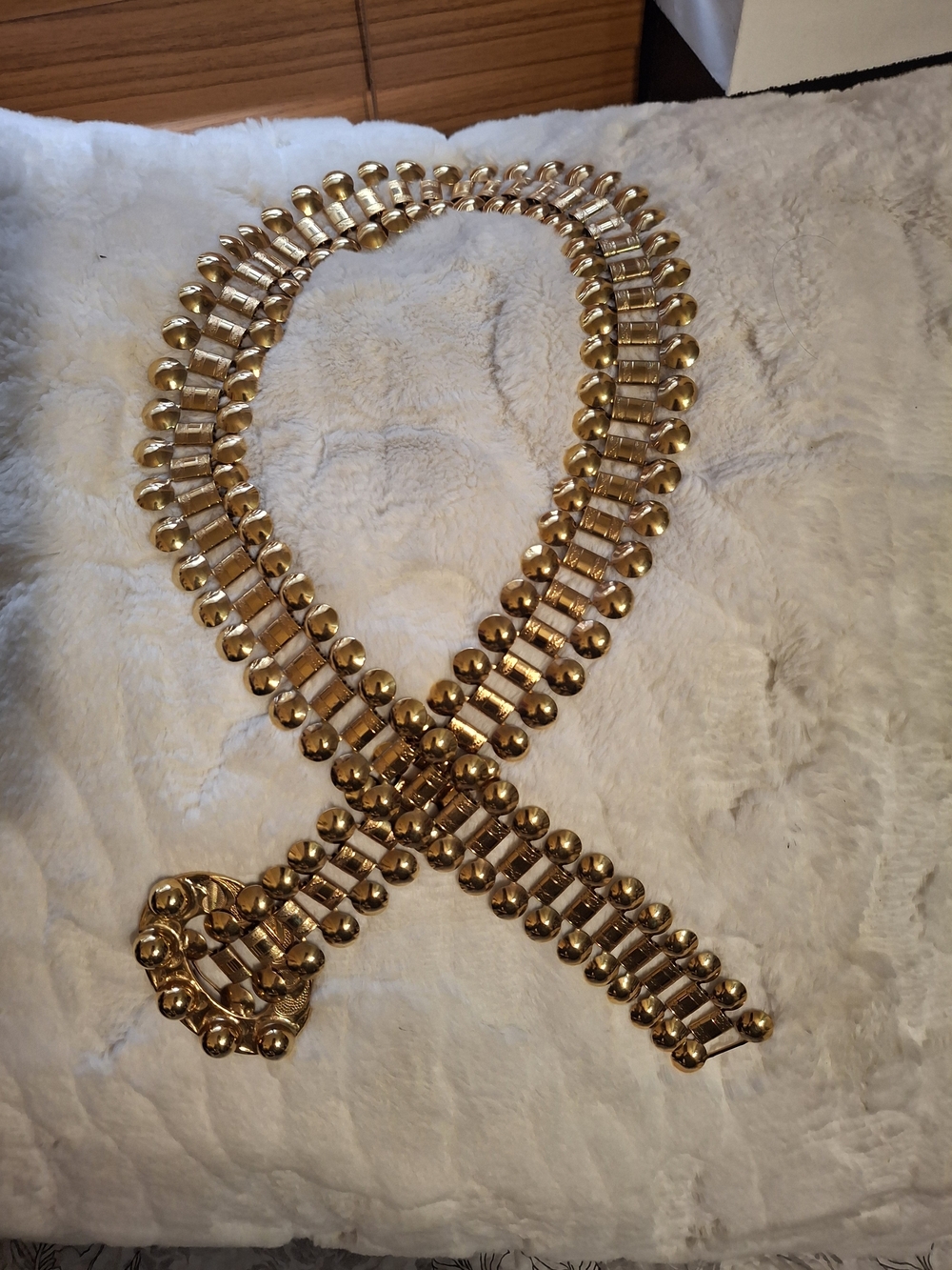 Gold-Tone Statement Link Belt for Women - Picture 2 of 8